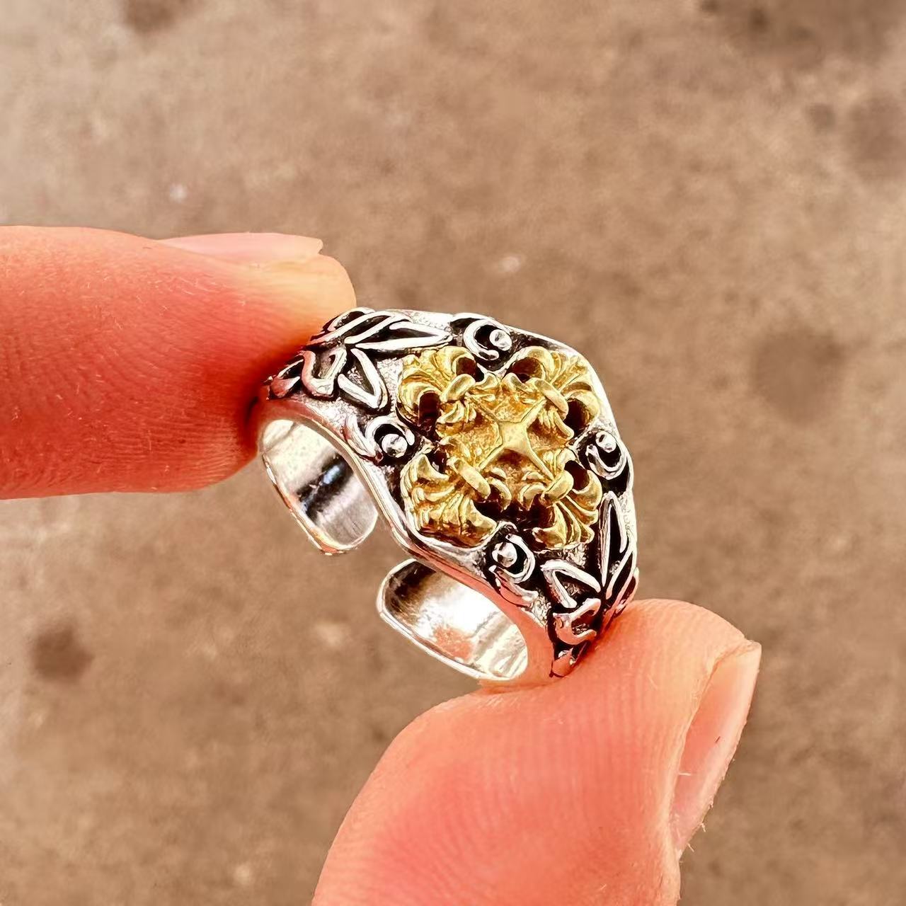 Men's ring with high-end feel and adjustable wide face opening